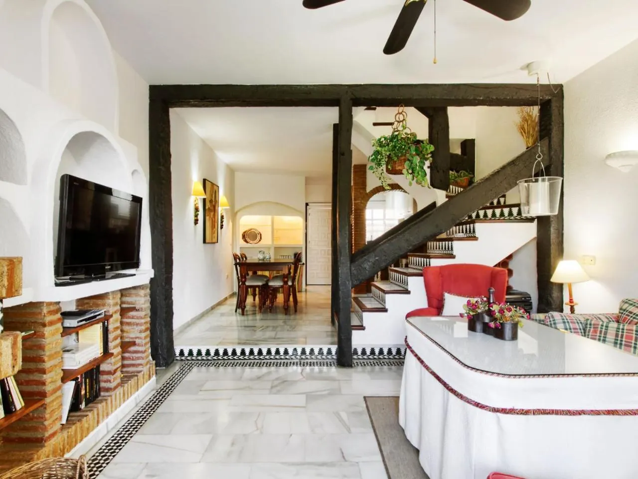 Cozy Holiday Home In Mijas With Swimming Pool